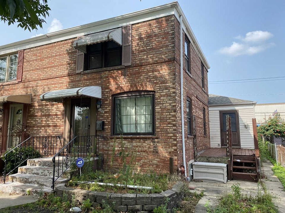 2nd image of 5136 W 63rd Pl
