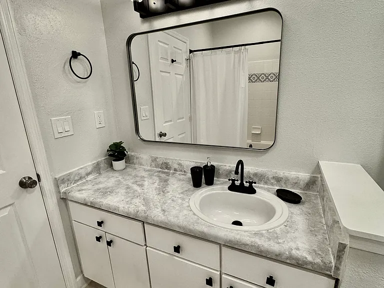 9024 Lake Chase Island Way #9024 — Photo 22