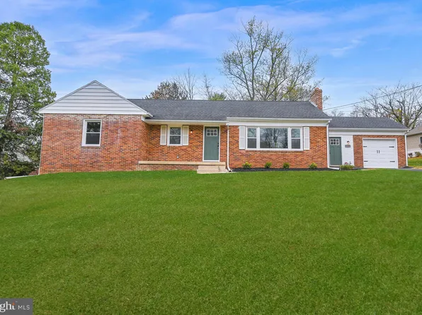 2648 Southern Hills Rd, York, PA 17403