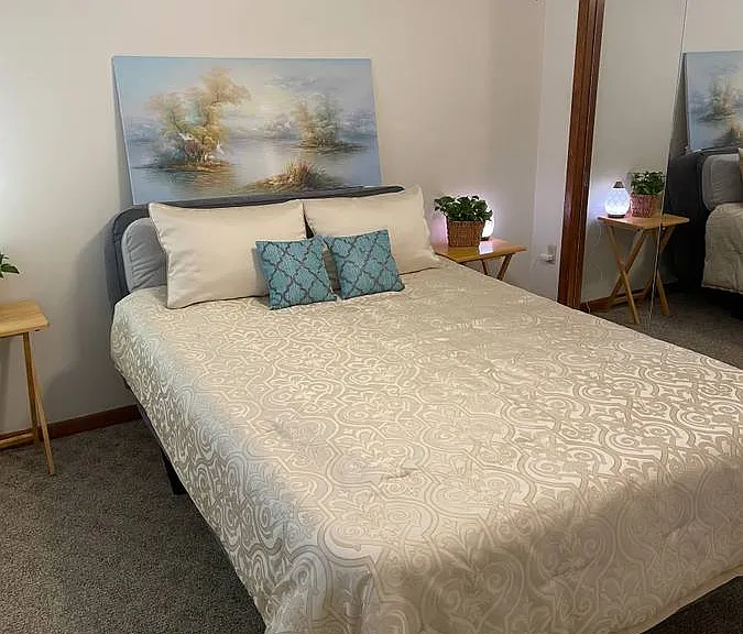Queen Bedroom