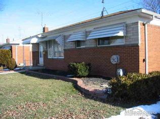 25642 Palomino Ave, Warren, MI 48089