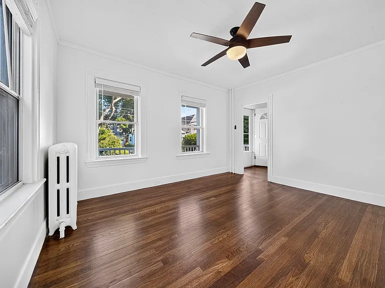 53 Henderson St — Photo 18