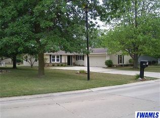 4335 Aboite Lake Dr, Fort Wayne, IN 46804