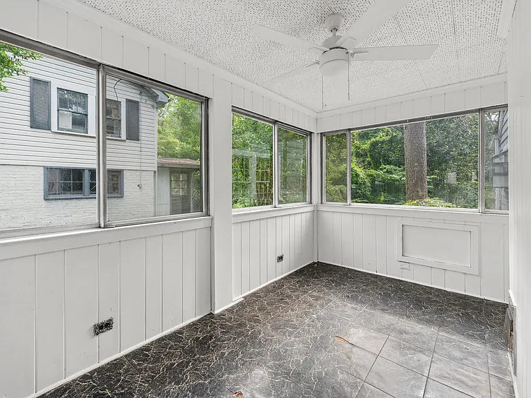 2867 Lookout Pl NE — Photo 17