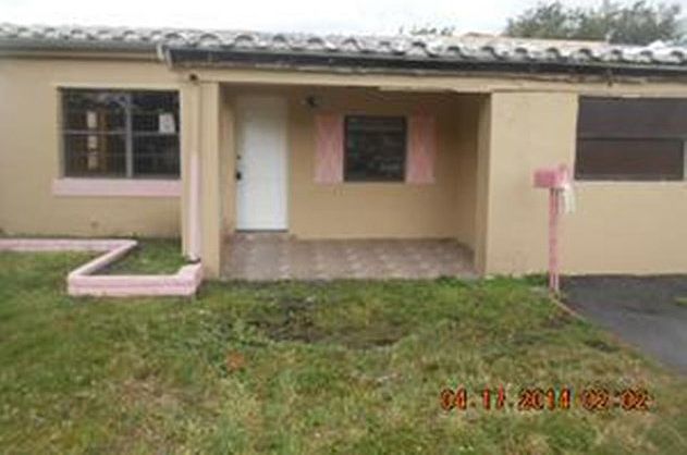 1st image of 1690 NE 175th St