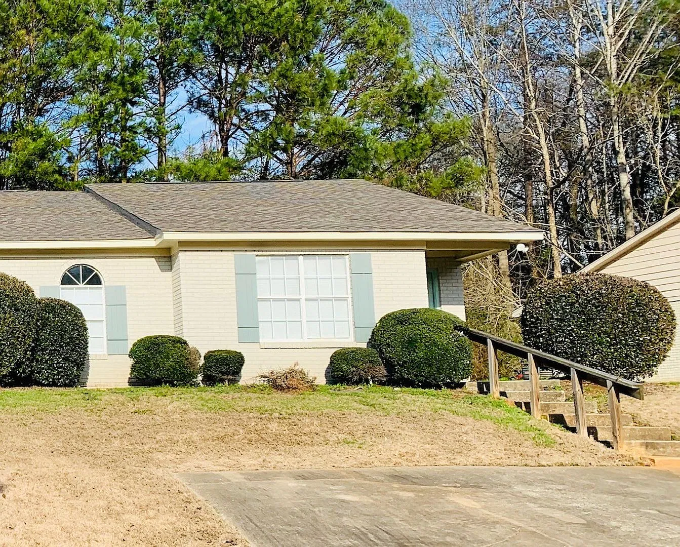 1162 Northwood Drive — Photo 1