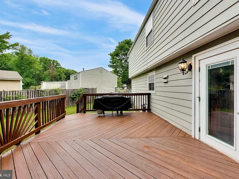 5932 Peregrine Dr — Photo 28