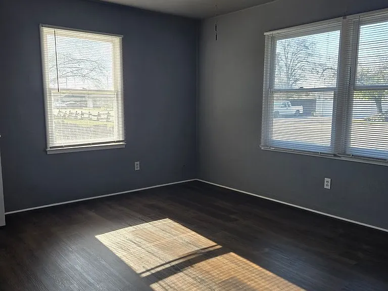 1851 Peralta Way — Photo 5