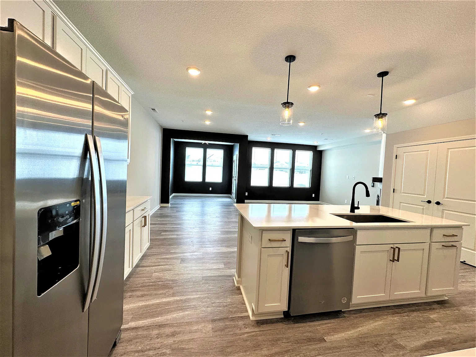 196 Junco Rd — Photo 3