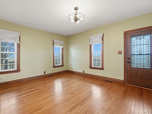 4th image of 17711 Howe Rd