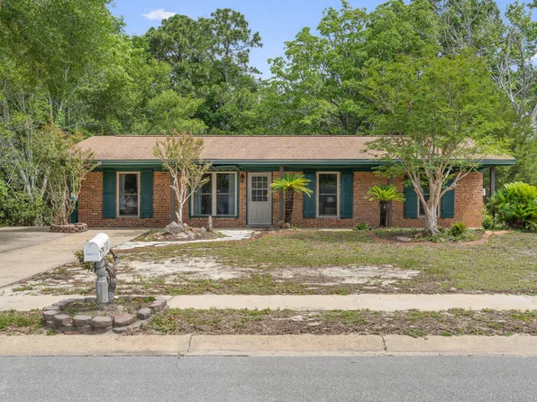 711 Marcia Cir, Mary Esther, FL 32569
