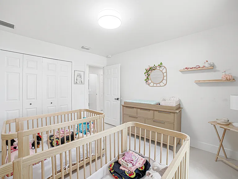 10027 NW 56th Ct — Photo 28