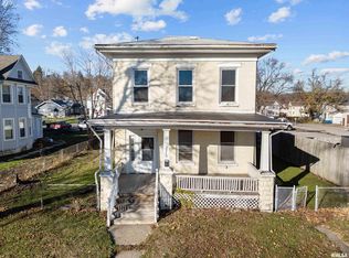 2210 W 3rd St, Davenport, IA