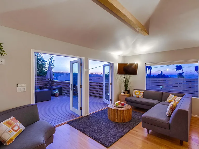 4624 Bermuda Ave — Photo 5