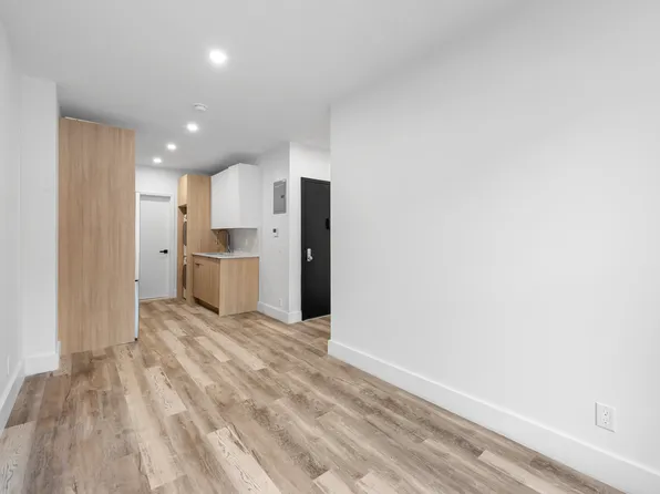 1573 Third Avenue image 1 of 14