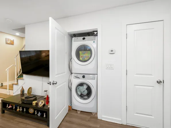 64 College Street image 7 of 17