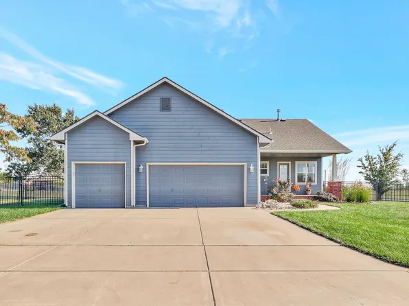 5102 N Yorkshire St, Wichita, KS 67226