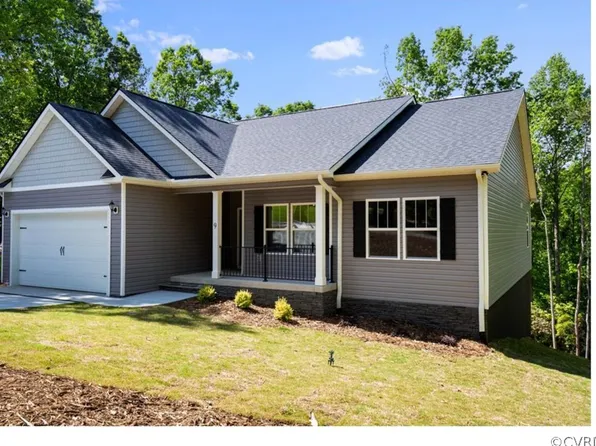 5703 Dogwood Tree Ln, Mineral, VA 23117