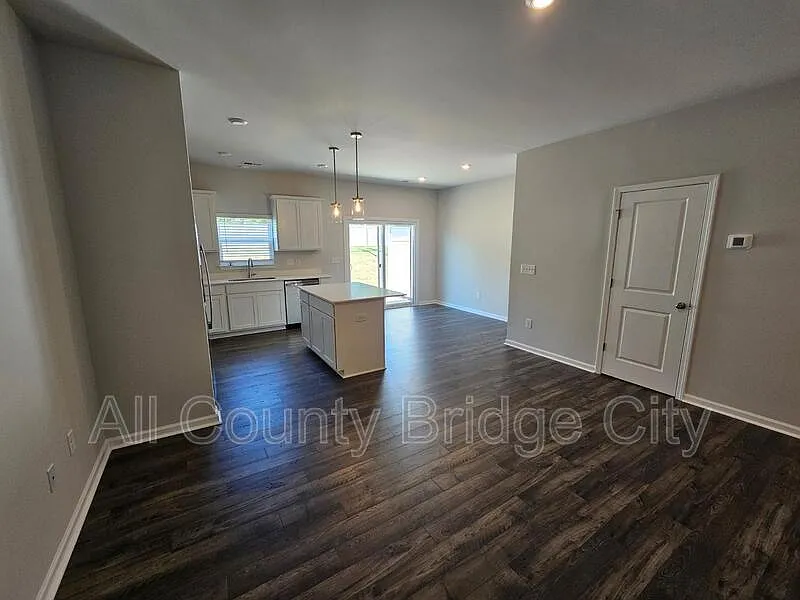 Building Photo - 157 Randwick Ln