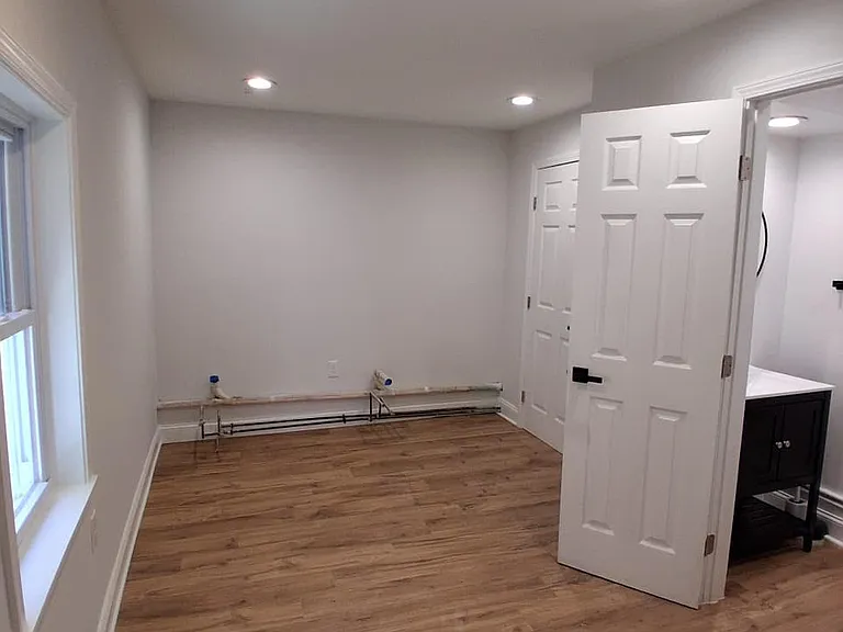 227 W Mulberry St #1 — Photo 15