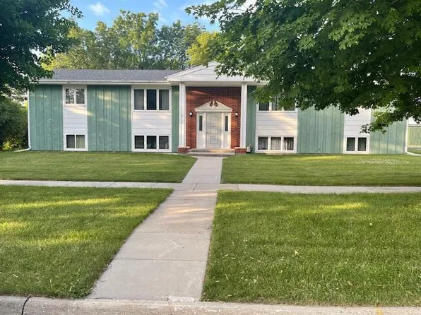 410 Washington St, Story City, IA 50248