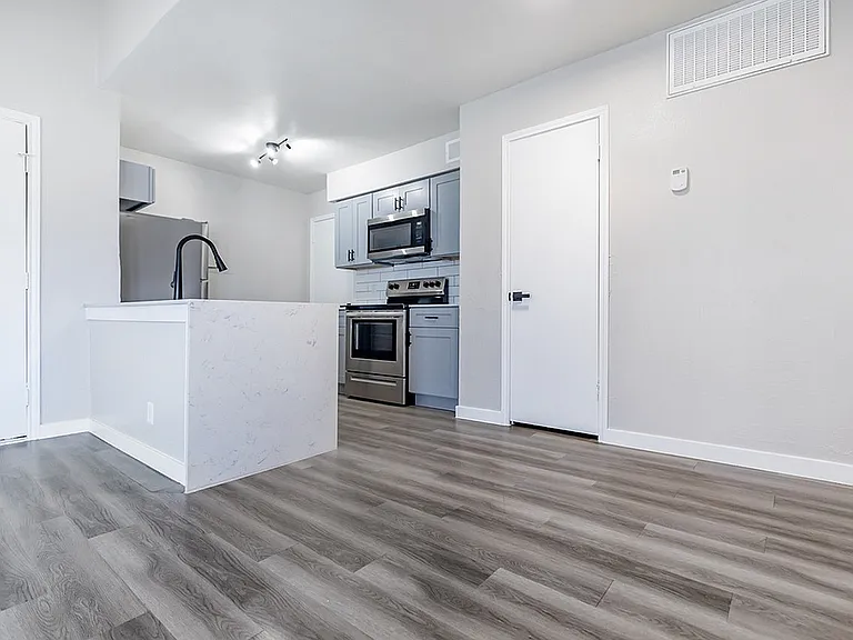 Rise at Highland Meadows — Photo 19