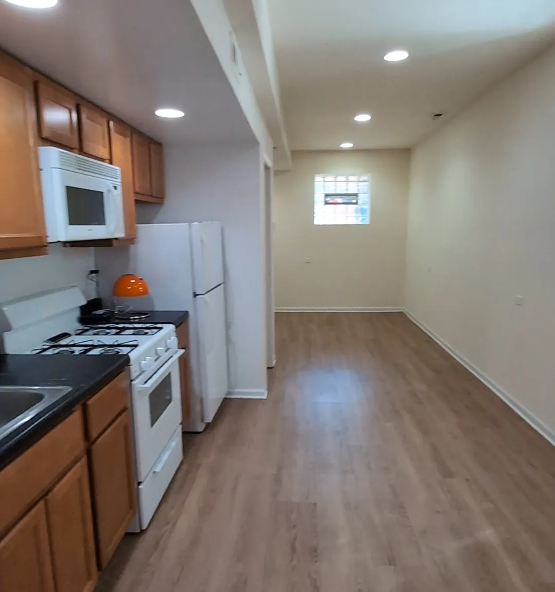 1 bed, 600 sqft, $1,500 — Photo 4
