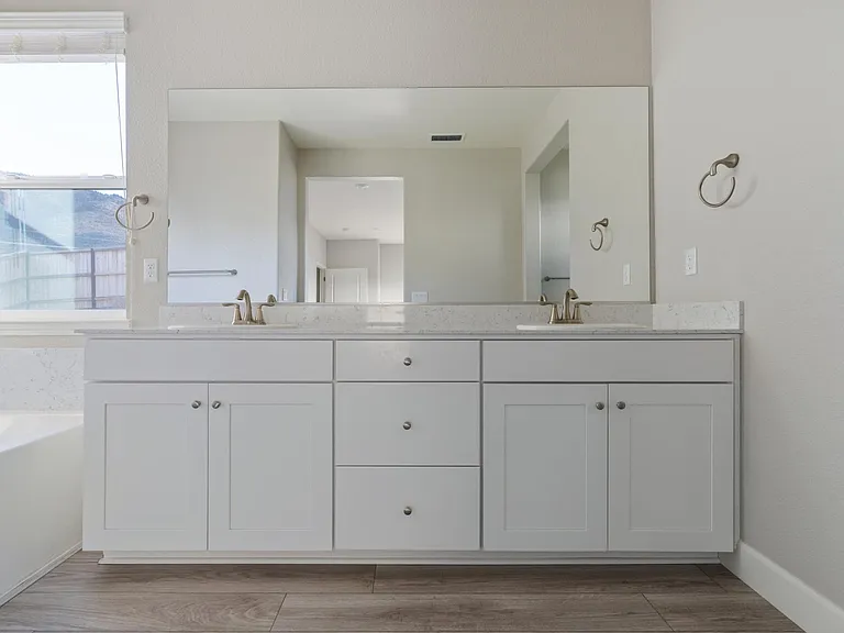 Master vanity