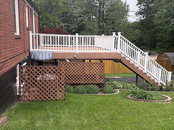 4th image of 1735 Merritt Dr