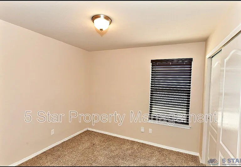 916 Villa Seca Dr — Photo 32