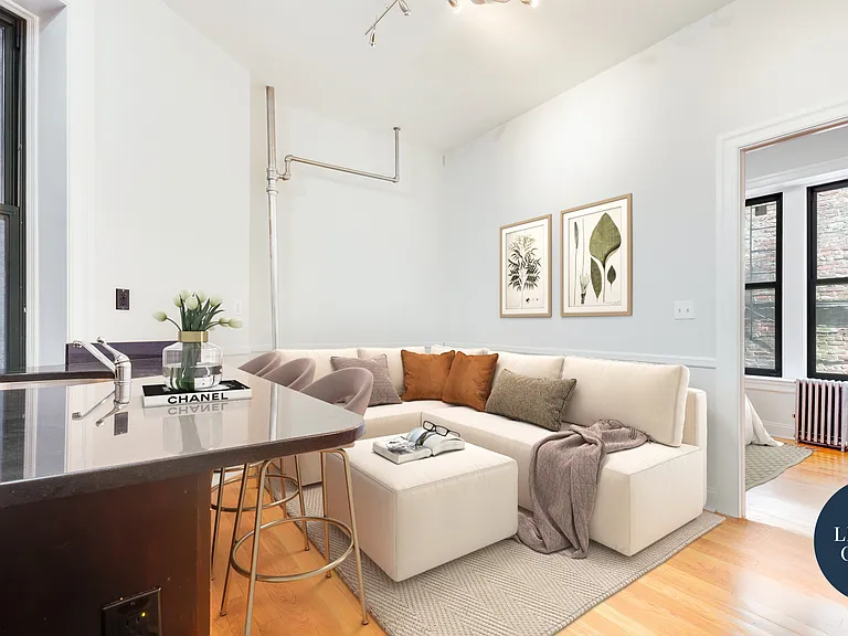 117 Waverly Pl #1RW — Photo 1