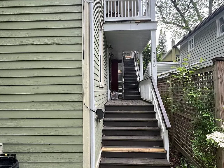 414 E Marshall St — Photo 20