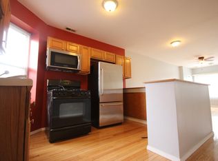 207 S Whipple St #2, Chicago, IL 60612