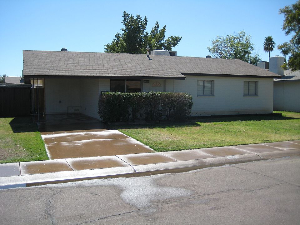 1st image of 1615 W Geneva Dr