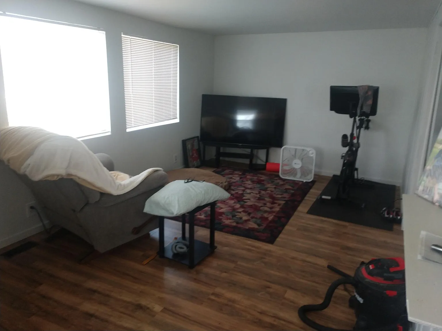 4662 Cliff Ave photo 1
