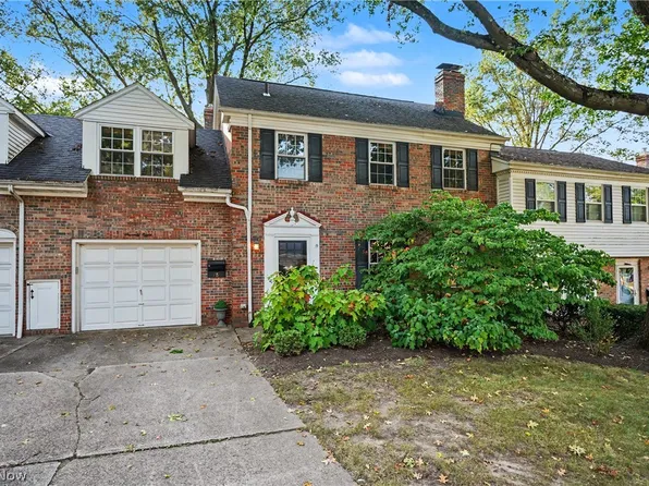 78 Yardley Ln, Akron, OH 44313