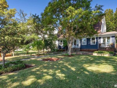 704 River Dr, Bettendorf, IA, 52722