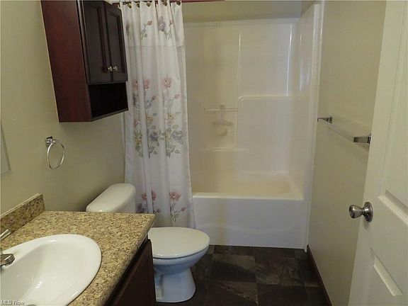 4th image of 2653 Stoneyridge Dr
