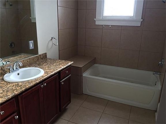 4th image of 8238 Sycamore Pl