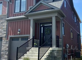 118 Sycamore St, The Blue Mountains, ON L9Y4E2