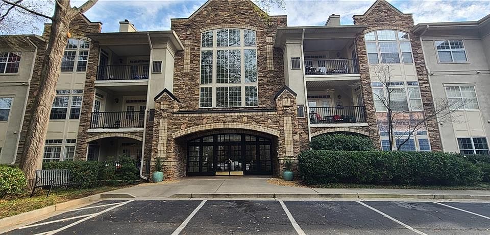 1st image of 3047 Lenox Rd NE APT 2107
