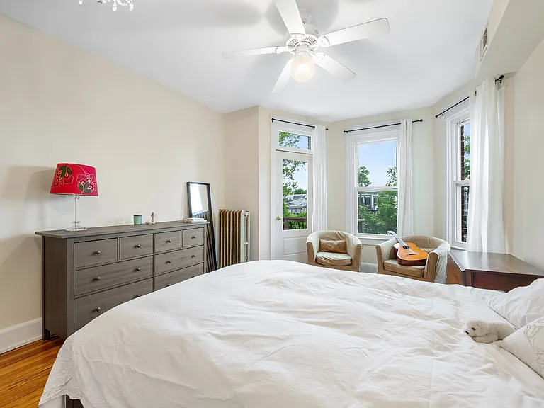 1722 Kilbourne Pl NW — Photo 15