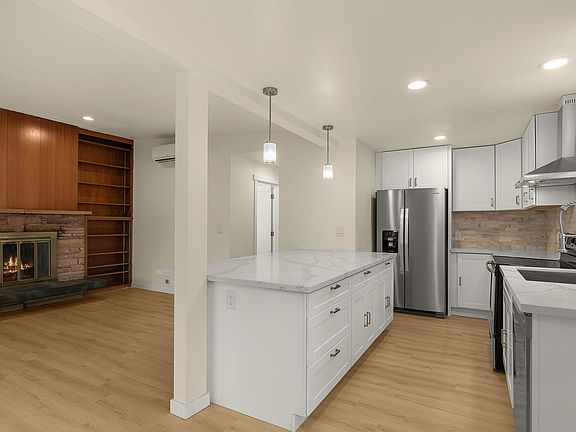 3rd image of 12354 14th Ave NE