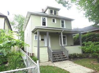21 Washington Park, Waukegan, IL 60085
