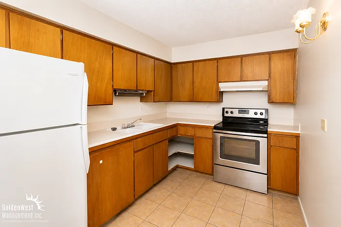 1 bed, 1.0 bath, 600 sqft, $850 — Photo 2
