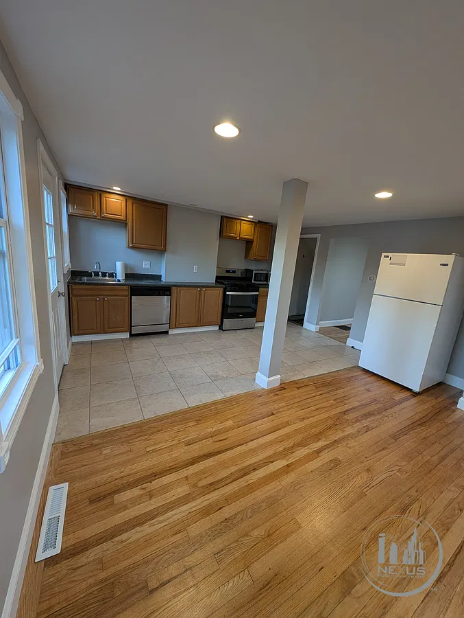 2 bed, 1000 sqft, $2,500 — Photo 1