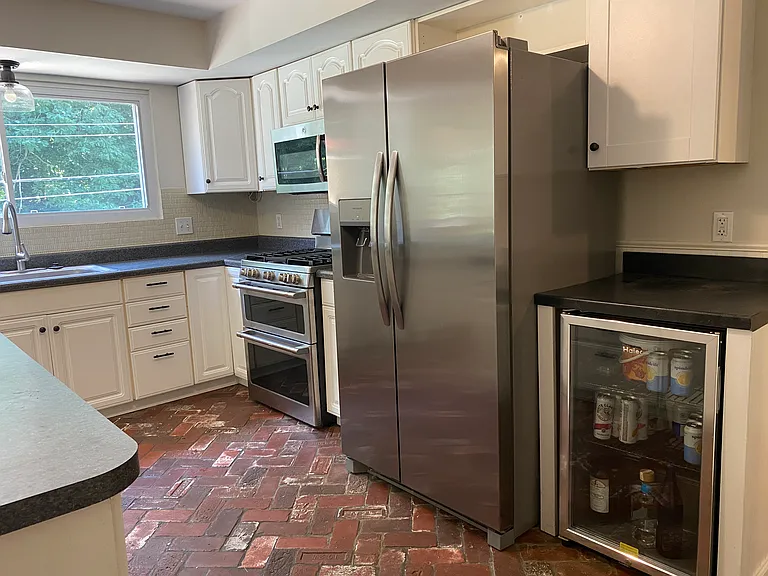 2310 Wesbriar Ct — Photo 12