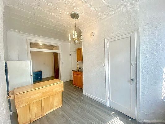 2nd image of 515 49th St APT 1D