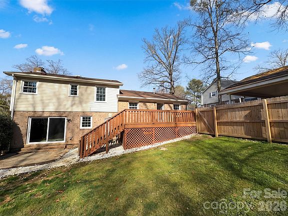 5th image of 7700 Meadowdale Ln