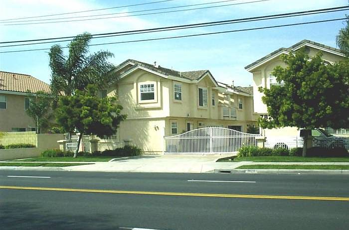 Front view of Condo